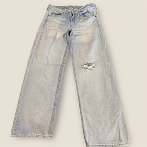Old Navy Light Wash Mid Rise Distressed Wide‎ Leg Jeans Size 12 Regular